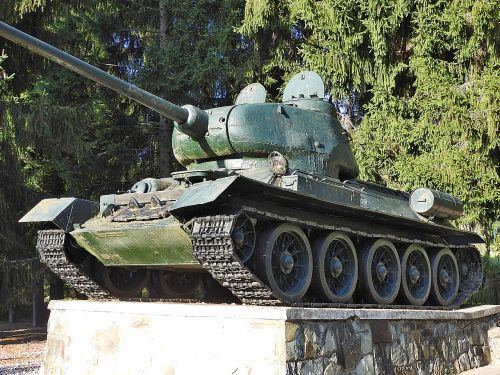 panzer t-34 war memorial