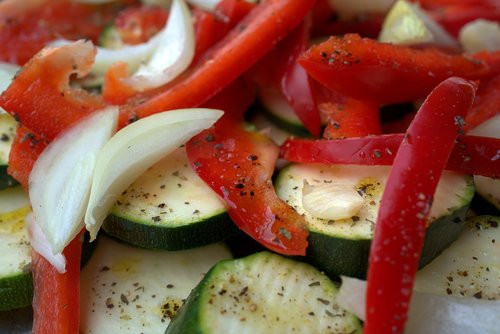 paprika  onion  salad