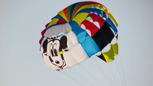 parachute paragliding balloon