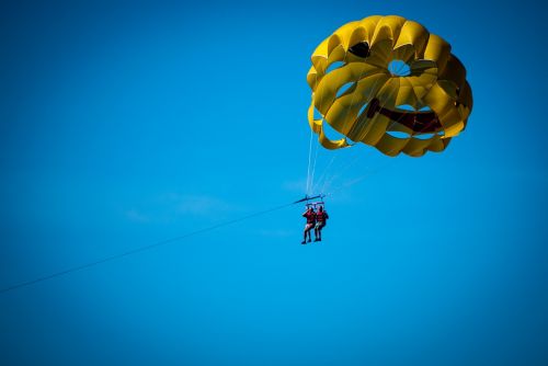 parachute motorboat sport