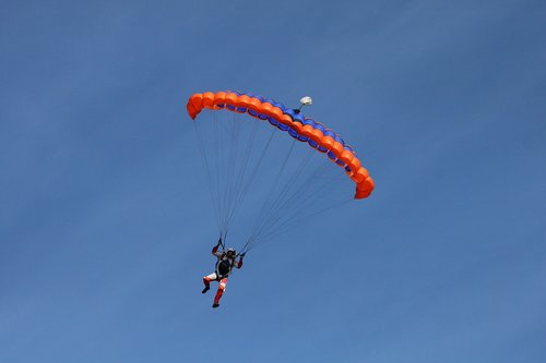 parachute  flying  paragliding