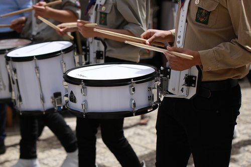 parade  drums  drummers