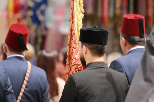 parade  men  armenian