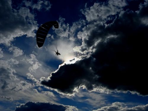 paraglider fly paragliding