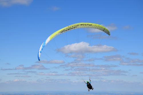 paragliding sport sky