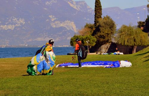 paragliding arrival prato