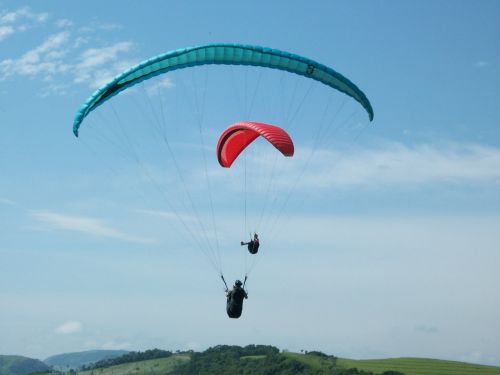 paragliding flight freedom