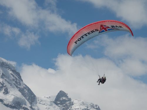 paragliding paraglider pilot