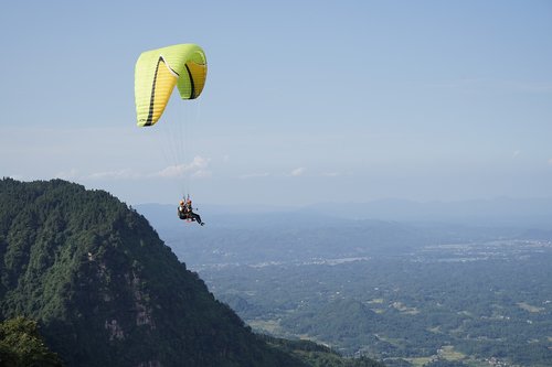 paragliding  air movement  alpine