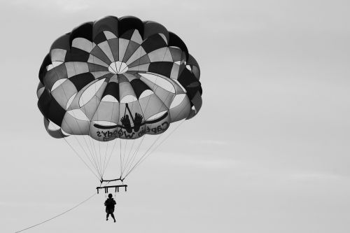 parasailing monochrome float