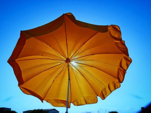 parasol sun beach