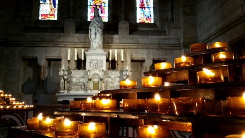 paris church light