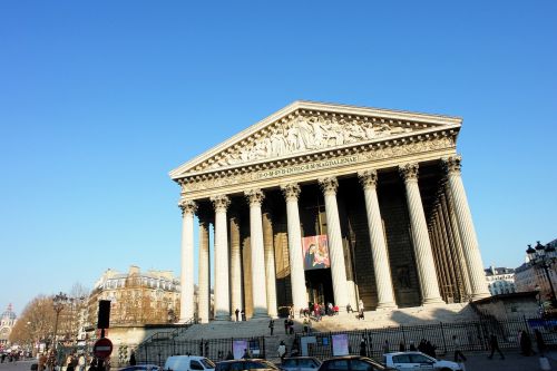 paris building isolated