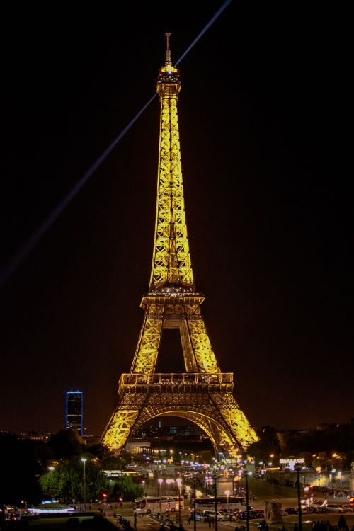 paris eiffel tower places of interest