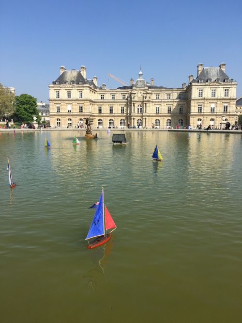 paris sailing city