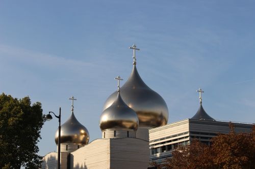 paris orthodox church cupolas