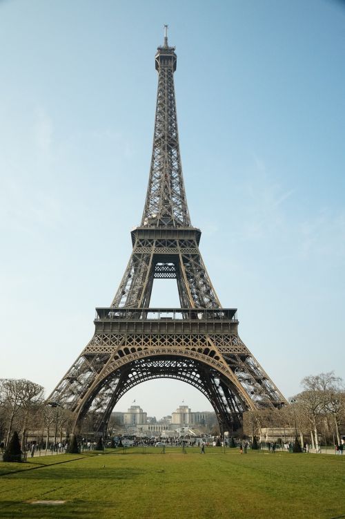 paris tour eifel tower