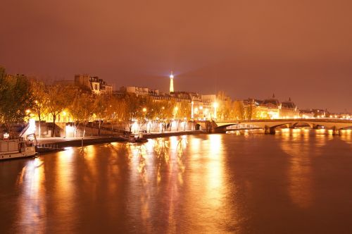 paris seine river