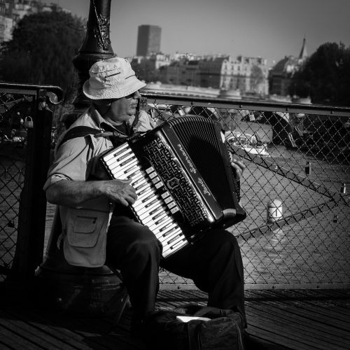 paris street street musician