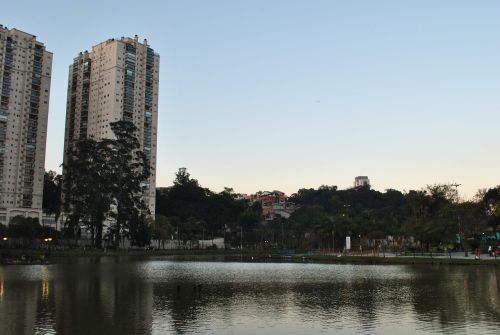 park lake trees