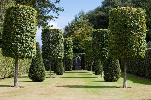 park hedge garden