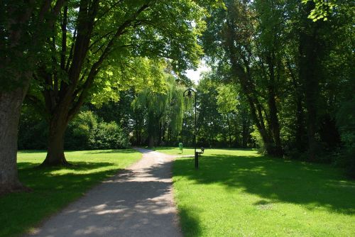 park trail path