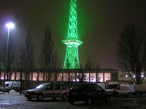 parking park radio tower