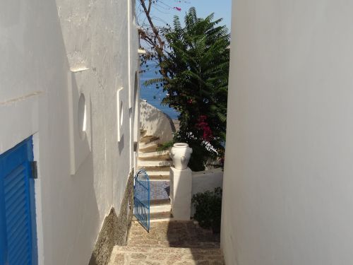 passage stairs sea