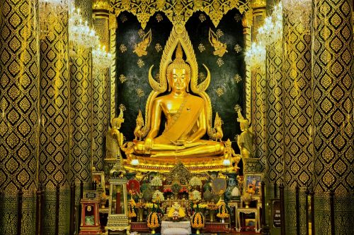 pastor shi buddhist kingdom wat phra si rattana mahathat city