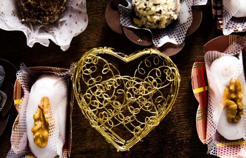 pastry heart decoration