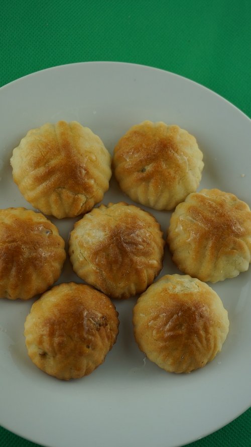 pastry flour  oriental kitchen  arabic cuisine