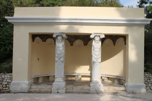 pavilion roman building