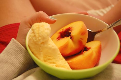 peach fruit ice cream