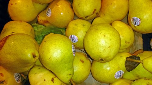 pears green yellow