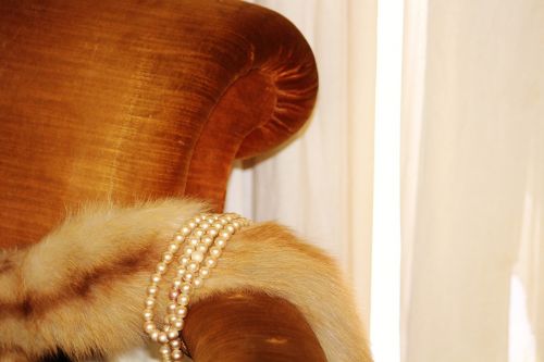 pearl necklace fur stoles stoles