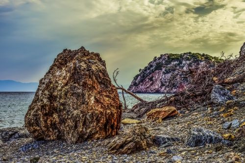 pebble beach wild rock