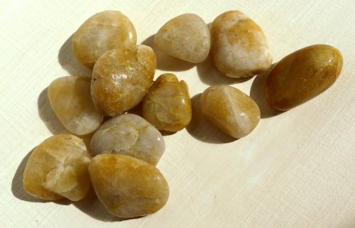pebbles quartz stones