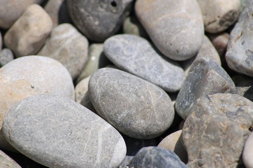 pebbles  beach  sea