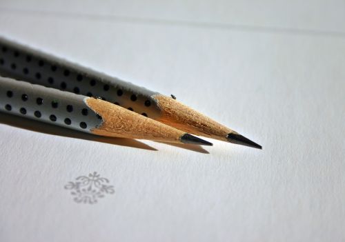 pencils pen leave
