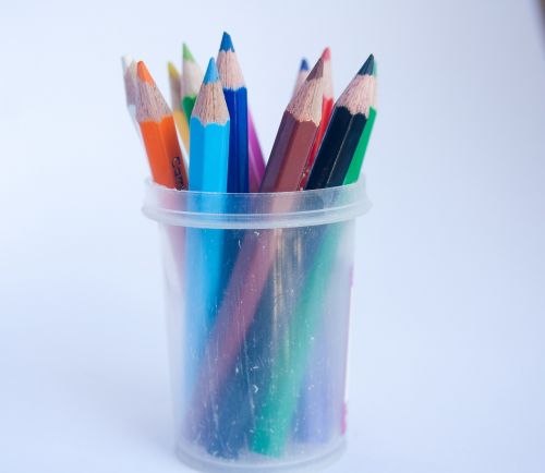 pencils spectrum colors