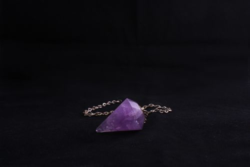 pendulum violet stone