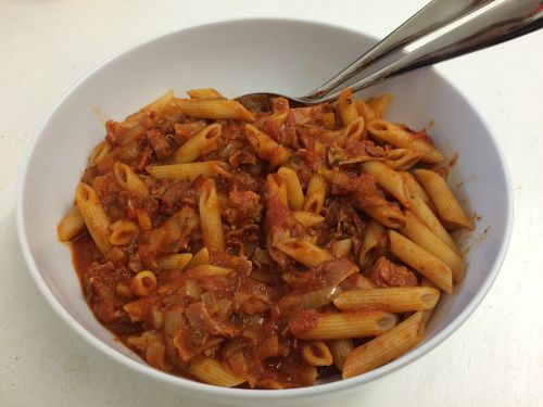 penne pasta tomato sauce