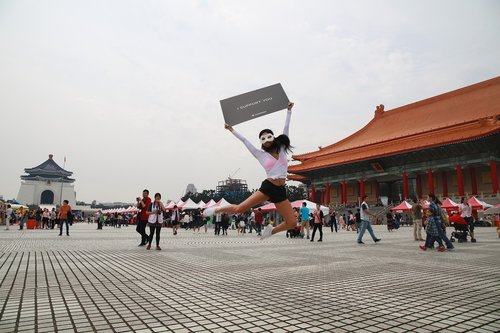 people  outdoor  sky