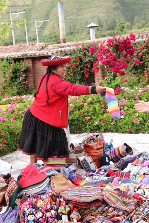 peru woman craft