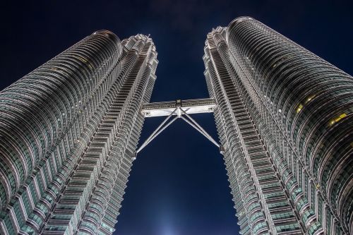 petronas tower malaysia skyscraper