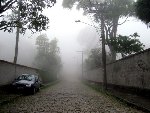 petrópolis fog mountain town