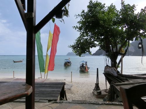 phi-phi island beach longboat