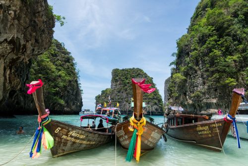 phi phi island tour phuket thailand