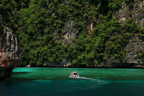 phi phi islands krabi thailand