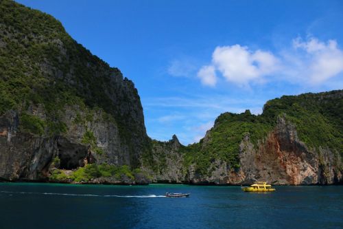 phi phi islands krabi thailand